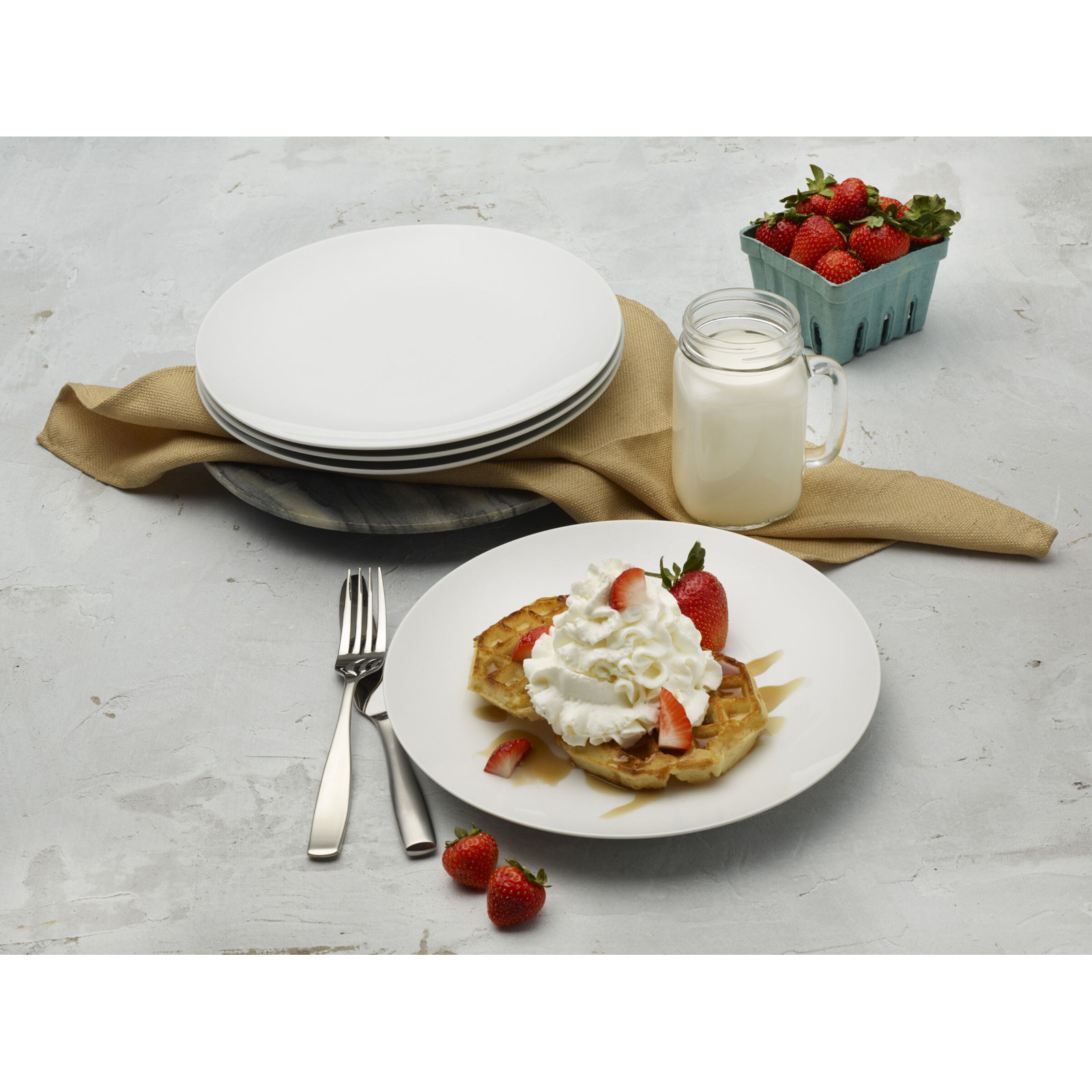 Everyday White 11" Dinner Plate
