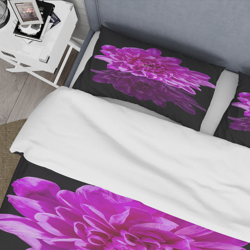 Simple fleur de chrysanthème sur fond noir - ensemble de housse de couette traditionnel - microfibre de polyester