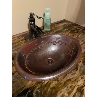 Lavabo de salle de bain ovale encastré en cuivre 19 po avec fil barbelé