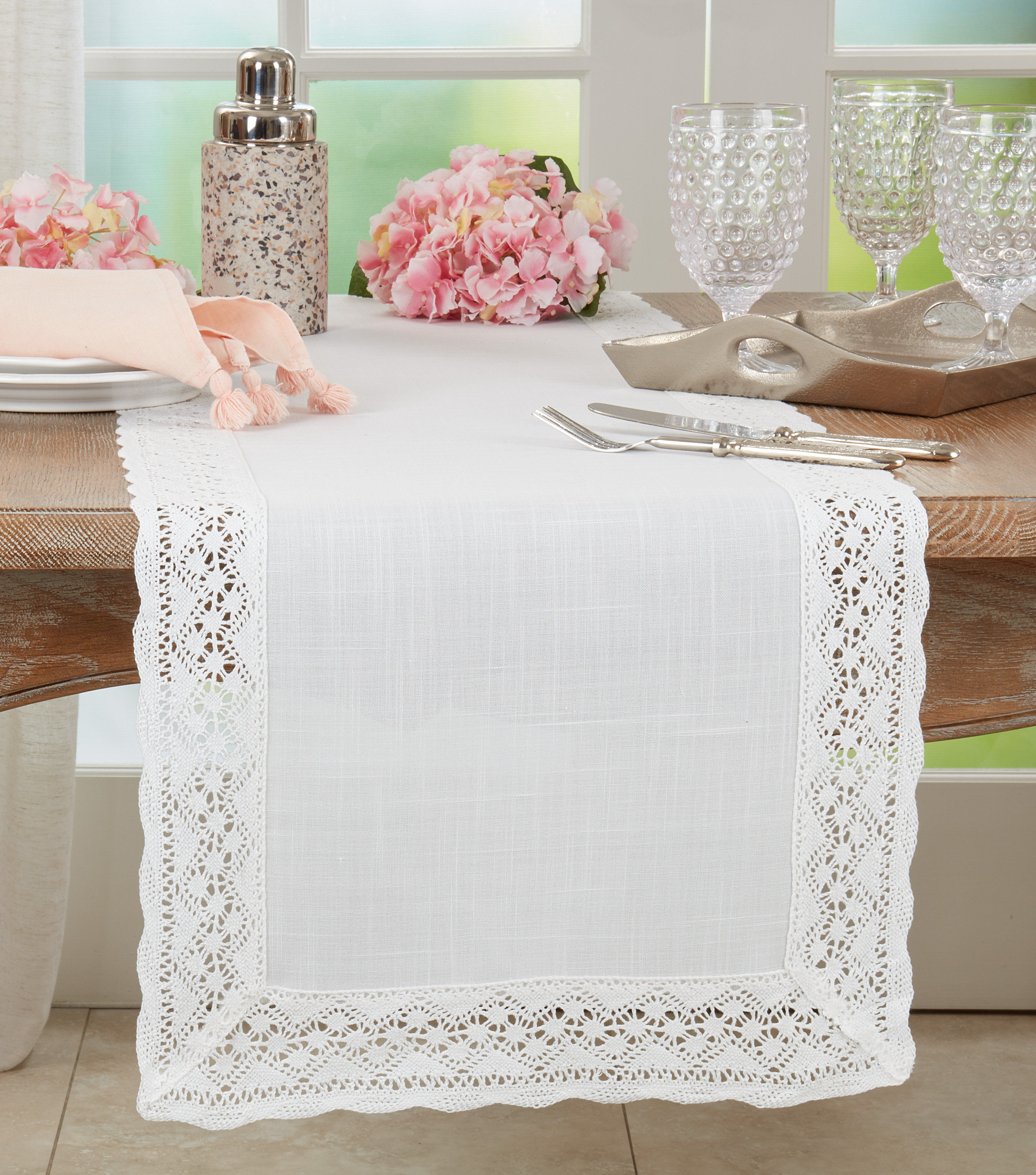 Saro Rectangular Table Runner | Wayfair