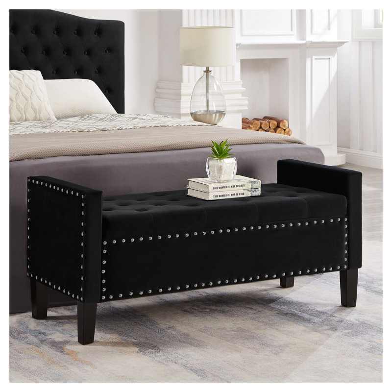 Banc de rangement capitonné en velours noir avec garniture cloutée et pieds en bois espresso, Noir, Bois espresso