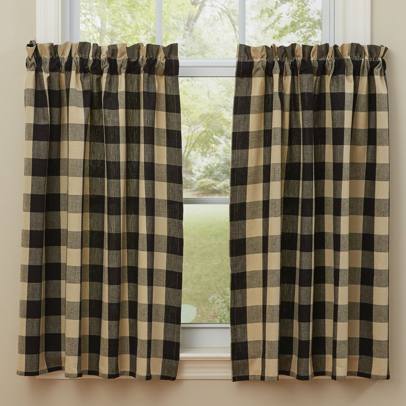 Red Buffalo Check Tiers 36x72, Black