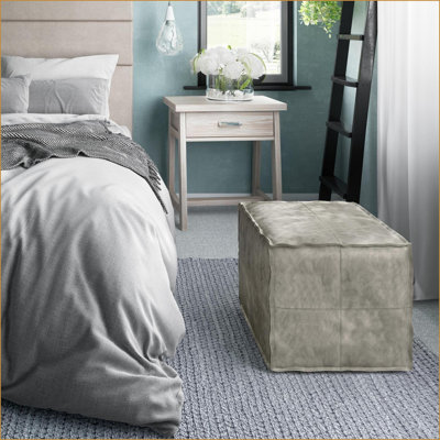 Pouf carré en similicuir gris délavé Brody - sièges supplémentaires | Similicuir | Carré