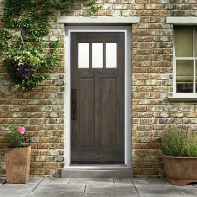Porte d'entrée en bois pré-installée prête à installer