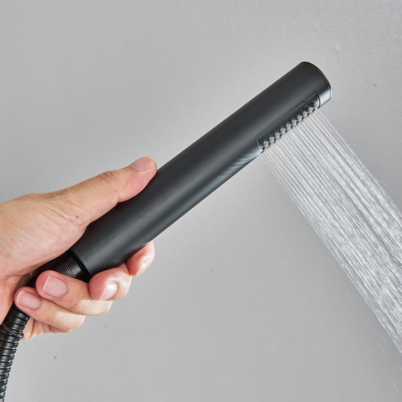 Ensemble de robinet de douche noir avec valve 8 po