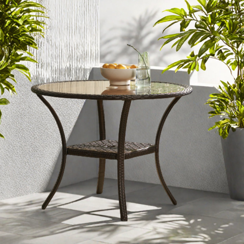 Table d'extérieur en résine