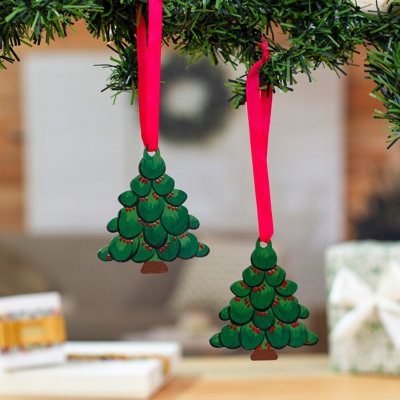 Ornements en bois de Noël Astoria Grand faits à la main (paire)