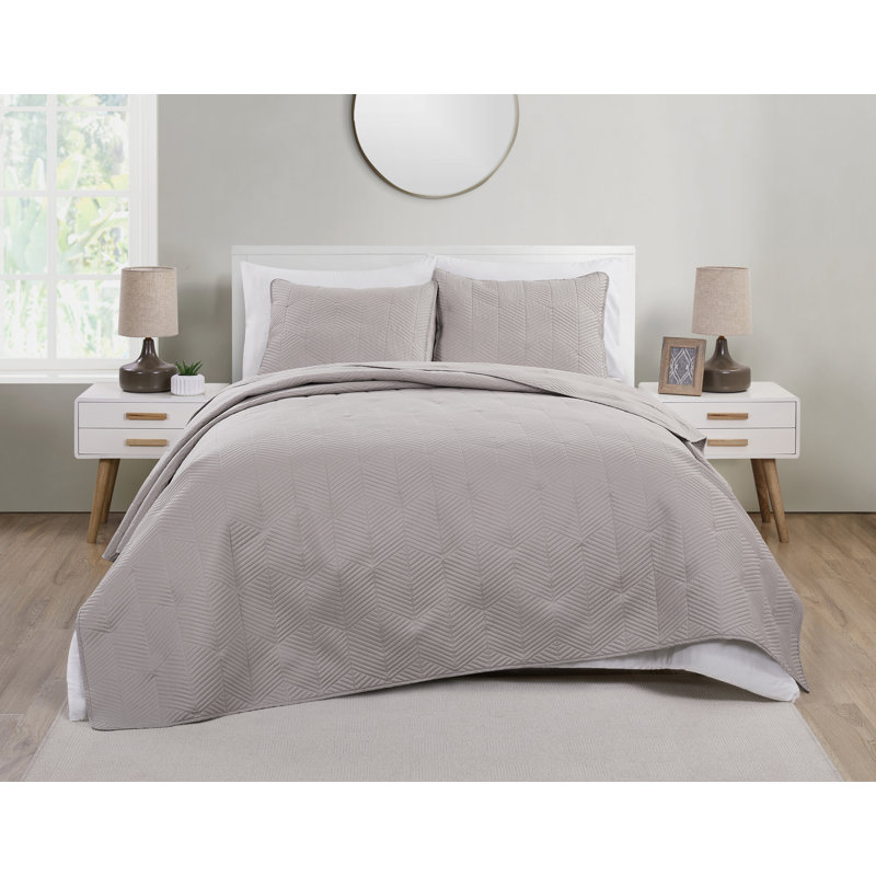 Amarianna Polyester Geometric Shapes Quilt, Queen Quilt + 2 Standard Shams, Taupe