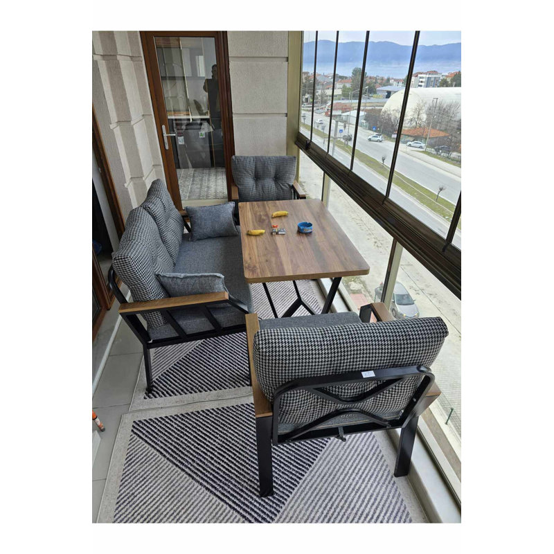 Ensemble de mobilier de jardin