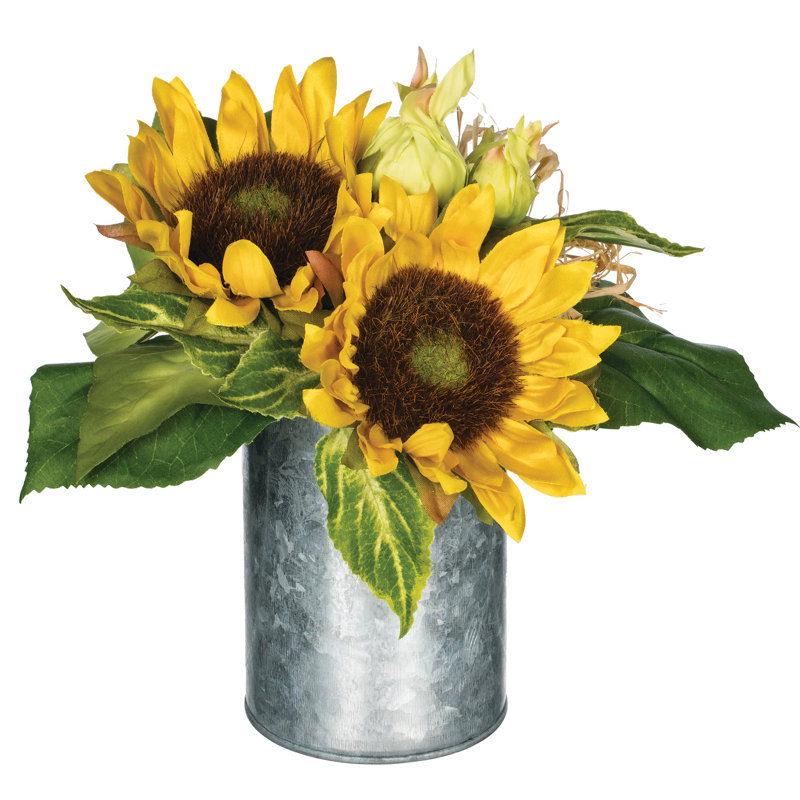 Pièce maîtresse du tournesol dans un pot en étain galvanisé