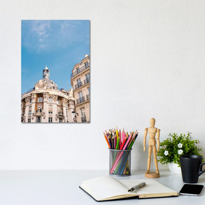 «Paris Architecture III» par Bethany Young, reproduction de photo sur toile tendue