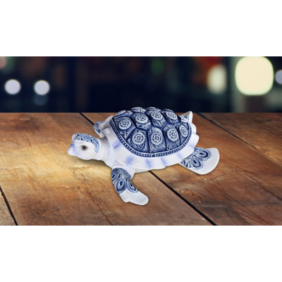 Figurine de vie marine bleue et blanche Abbi