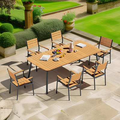 Ensemble de salle à manger rectangulaire d'extérieur à structure en aluminium pour 6 personnes Deen avec chaises empilables (ensemble de 7)