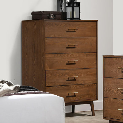 Chest of Drawers Solid wood Nickle Bar Pulls 5-Drawers Storage Round Tapered Legs Bedroom Modern Style