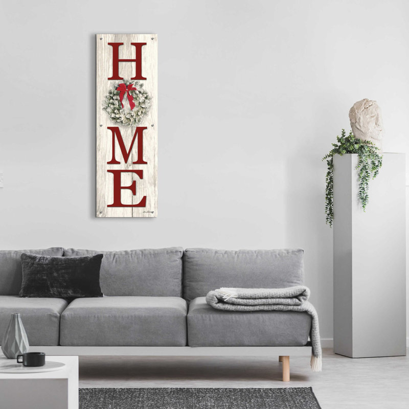 «Christmas Home Vertical I» par Lori Deiter, art mural en verre acrylique, H 48 po x l 16 po