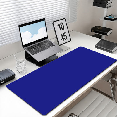  Tapis de souris en caoutchouc, surface en microfibre lisse, base antidérapante, tapis de souris décoratif à bord arrondi pour le bureau et les jeux, 17 po x 47 po, abat-jour bleu marine uni