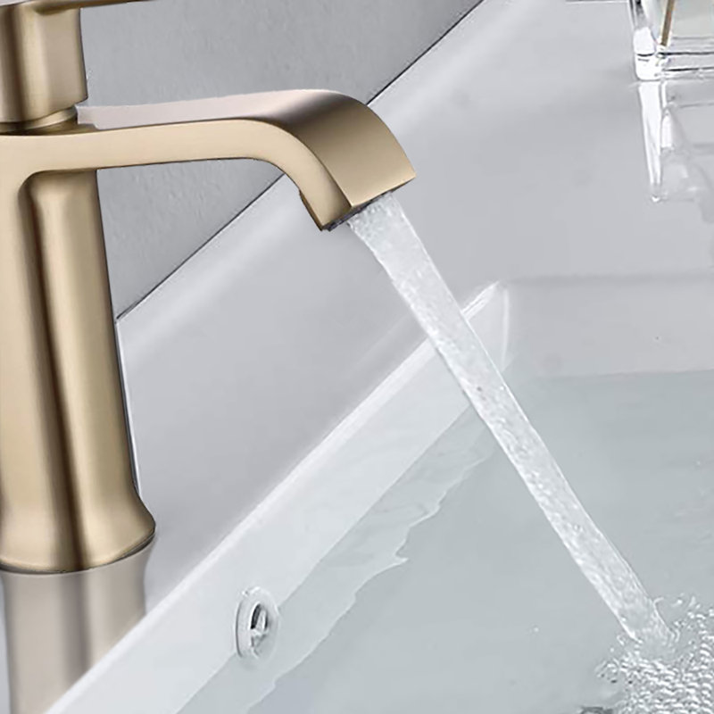 Single-Hole Single-handle Bathroom Faucet with Drain Assembly, Gold