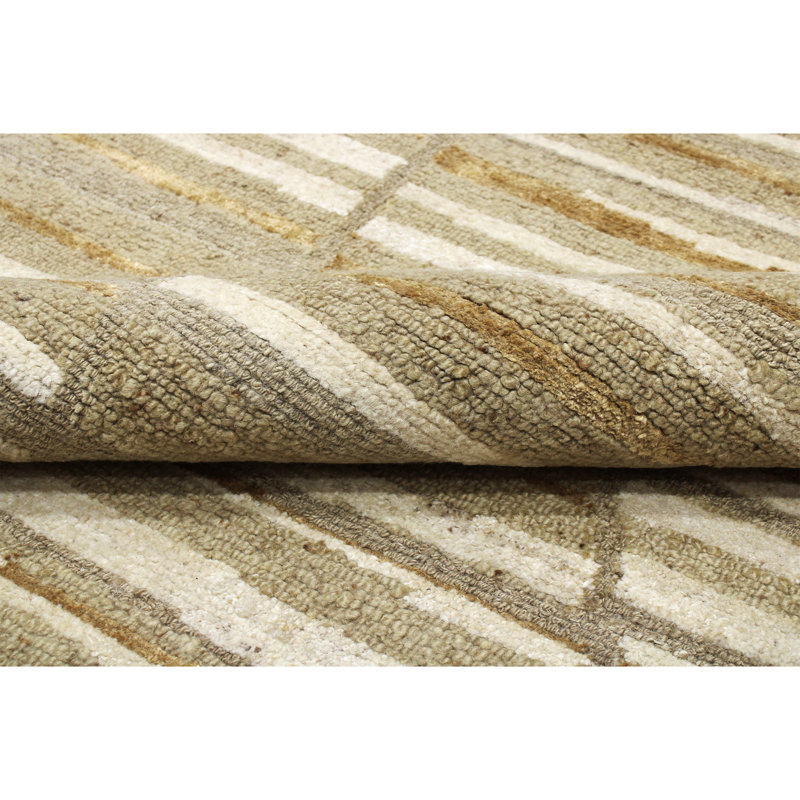 High-Quality Hand-Knotted Wheat And Sand Area Rug, Rectangle 5' x 8'