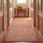 Tapis Kensington traditionnel audacieux de style persan, orange, ivoire, or, vert et gris, lavable en machine, antidérapant, à poils courts, pour l'intérieur et l'extérieur, adapté aux animaux domestiques, idéal pour le salon, la chambre, la salle à manger, l'entrée, le couloir ou le bureau.-189467972