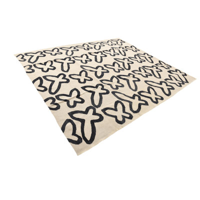 Tapis noir et blanc 8 x 10
