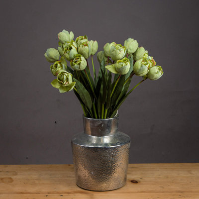 Arrangement