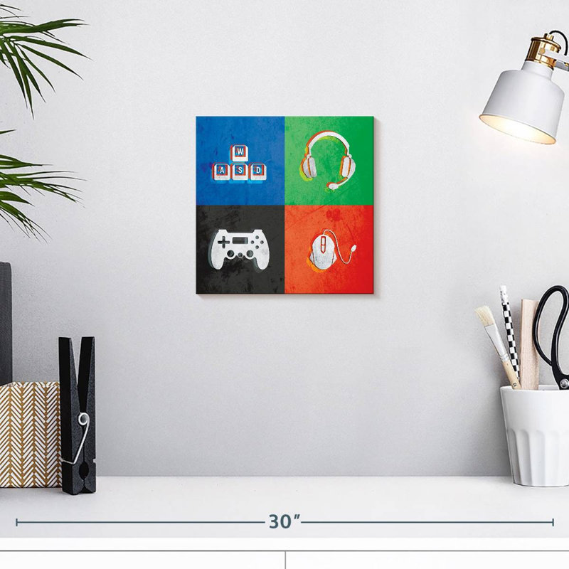Senne Glitch Style Gamer Essentials, 10" H x 10" W