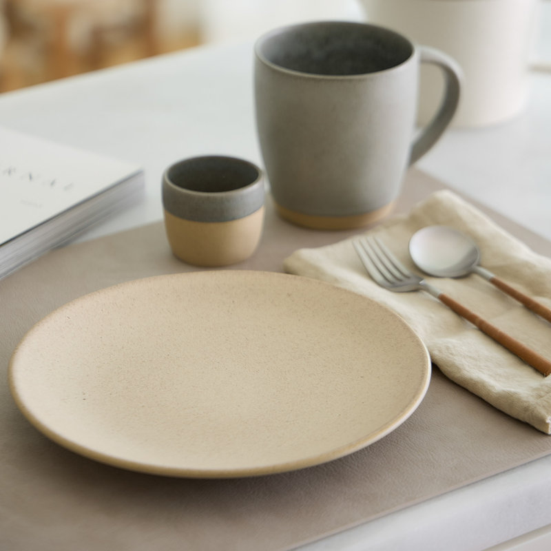 Arenito Handmade Eco Gres Amarela Salad/Dessert Plate, Champagne Yellow