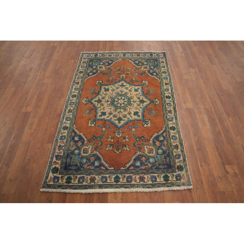 Tapis traditionnel en laine à médaillon 3 x 5