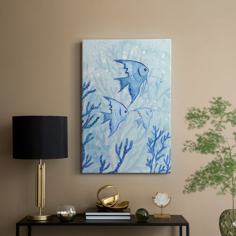 Angel Fish I - galerie sur mesure, H 12 po x l 8 po