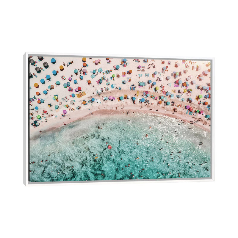 «Beachy» par Honeymoon Hotel - impression, Pas de tapis, H 26 po x l 40 po x 1,5 po, Toile blanche encadrée