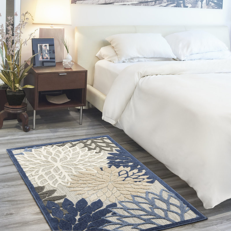 Abela Floral Indoor Rug, Rectangle 3' x 5'