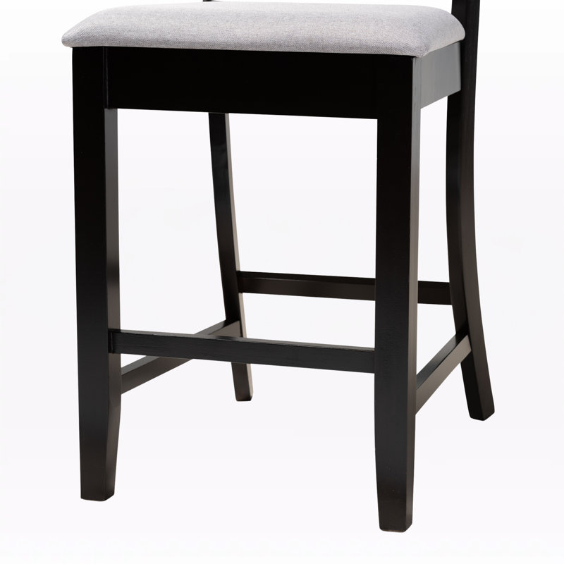 Chaise d'appoint en tissu Ballyrashane gris et bois brun foncé, H 42,5 po x l 18,5 po x P 20,5 po, gris