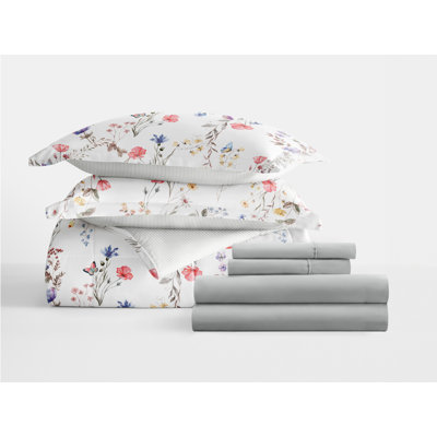 7-Piece Bedding Bundle - Pattern Comforter and Sheet Set