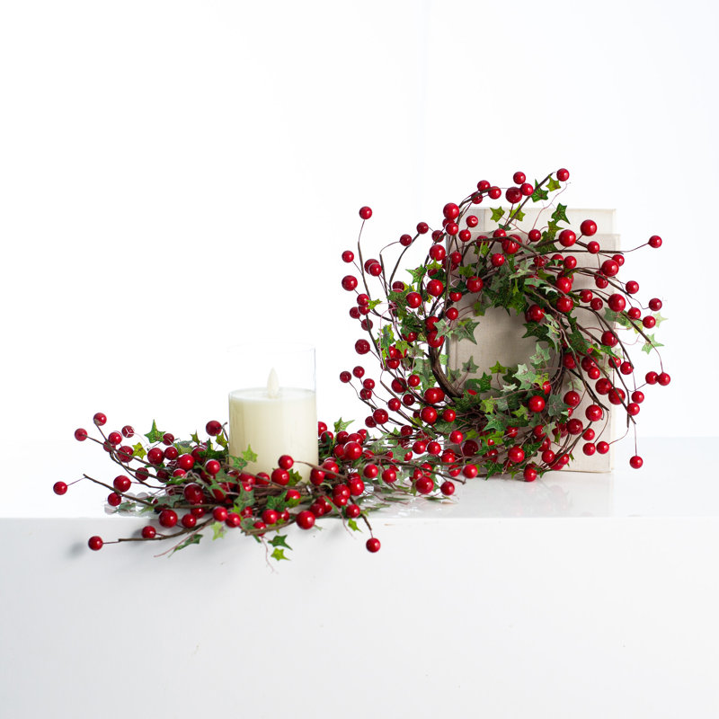 Handcrafted Faux Berry Silk 14'' Wreath