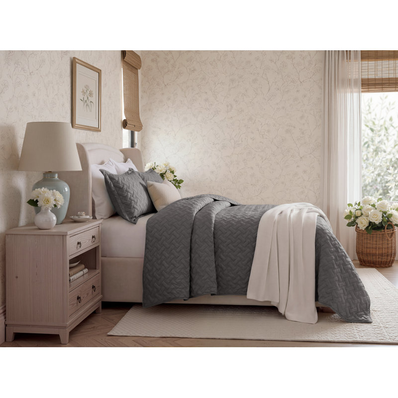 Best Seller Quilted Blanket - Textured Weave Pattern, Airy Lightweight Bed Covering,85gsm, King Quilt + 2 King Shams, Gray