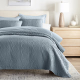Becky Cameron Elegant Floral Stitching Quilt Set