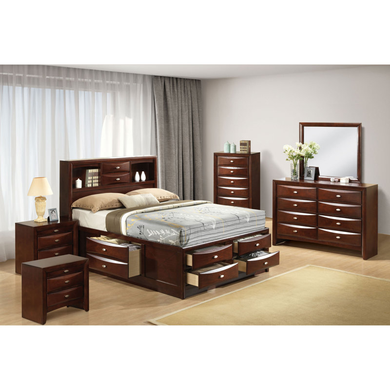 Ensemble de chambre à coucher 6 pièces Lakiesha, Grand, Brun, 6 Pcs: Bed,2 Nightstands, Chest, Dreser,Mirror
