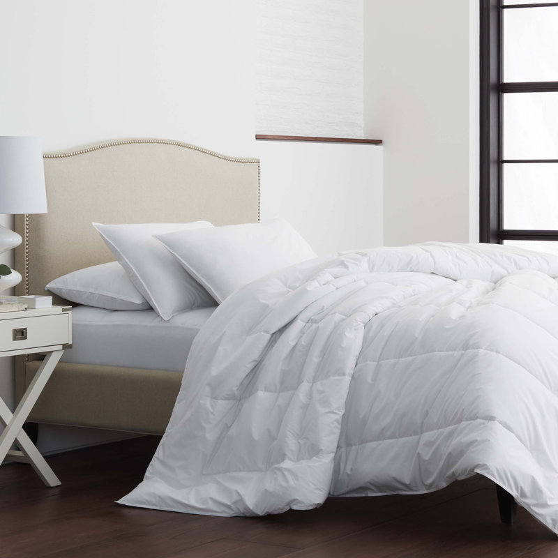 Édredon utilitaire en duvet synthétique toutes saisons, Simple