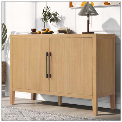 Armoire de ferme avec placage de pin
