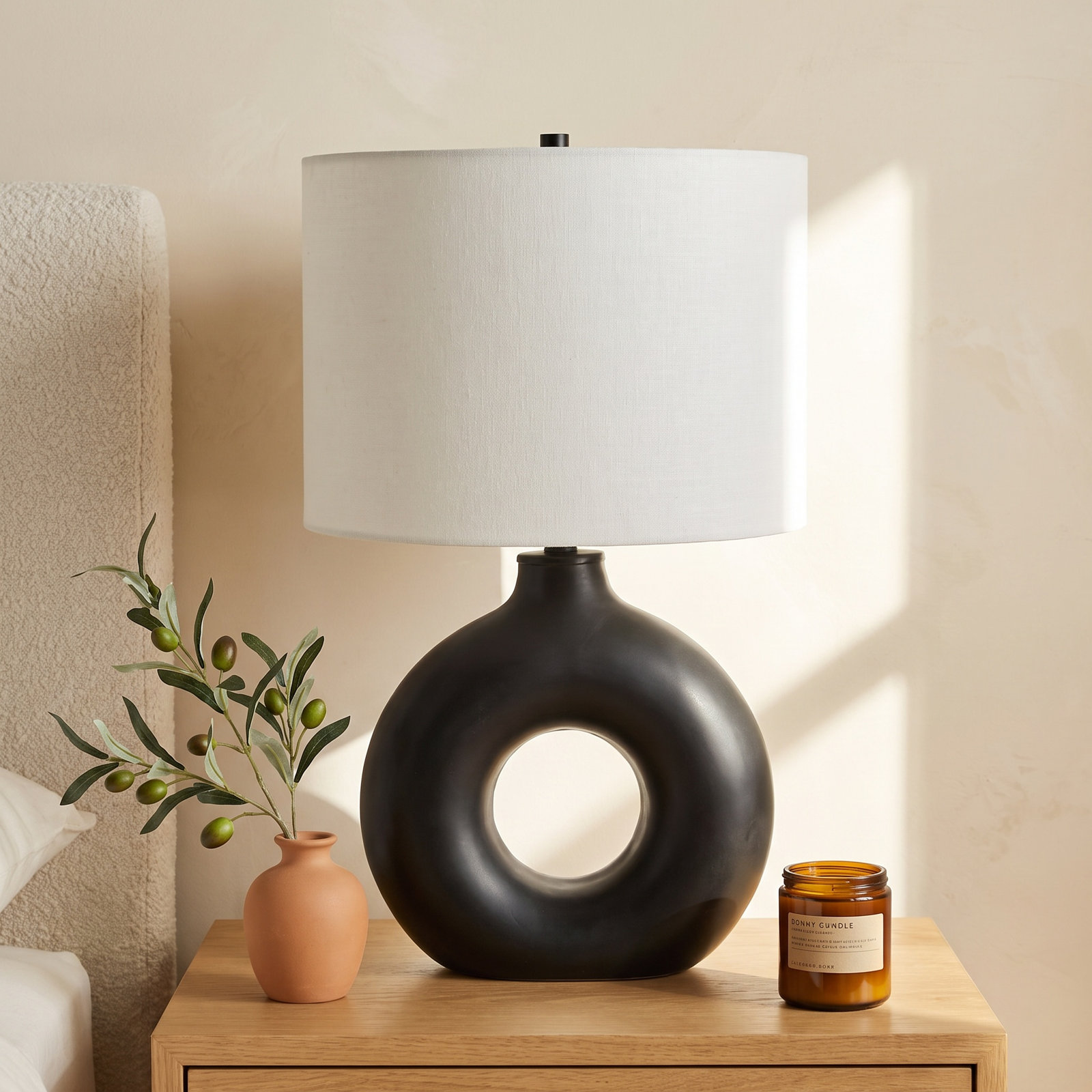 Roumel Ceramic Table Lamp, Black