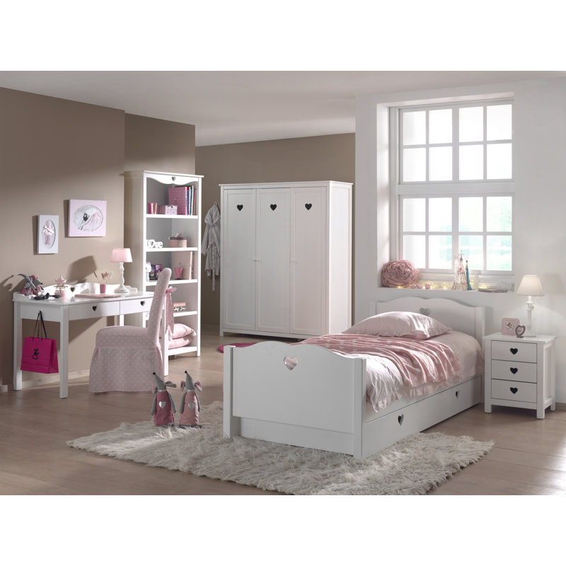 Amori 5 Piece Bedroom Set