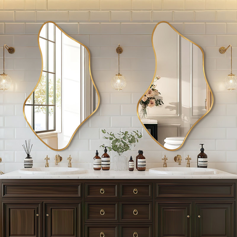 Miroir mural irrégulier en métal asymétrique
 Miroir décoratif pour salle de bain, Doré, 36 po x 20 po