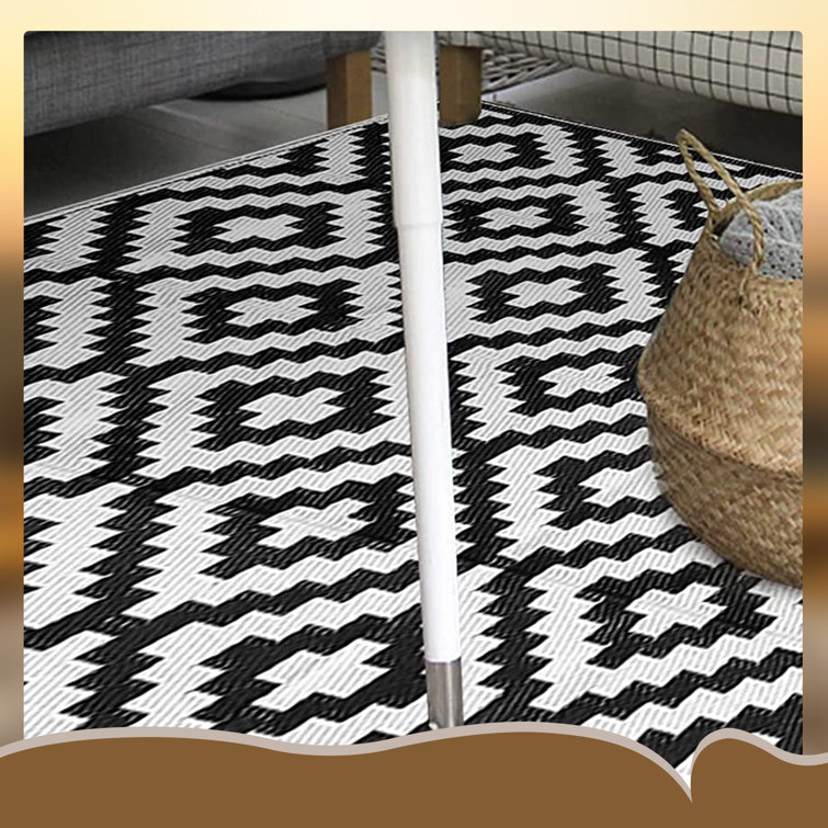 Union Rustic Javaree Moroccan Indoor/Outdoor Rug - Wayfair Canada