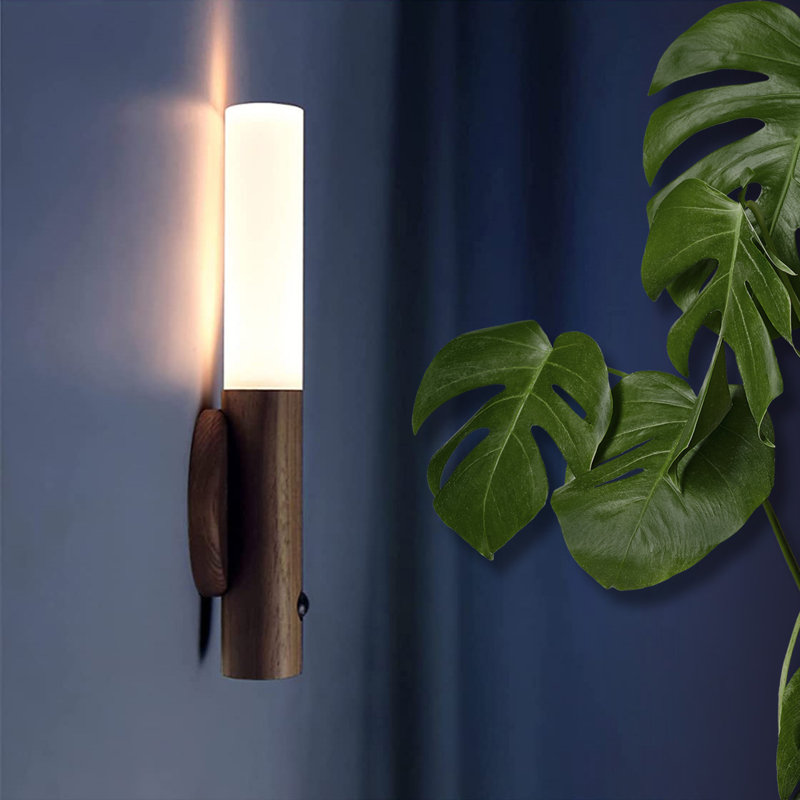 Alando Night Light, Walnut