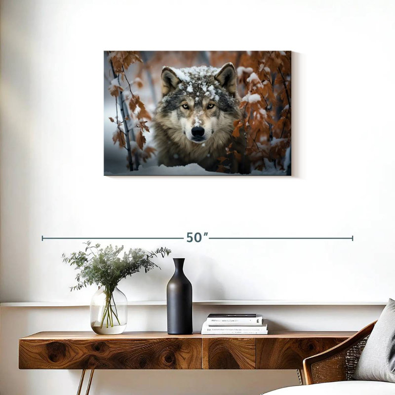 Loup gris Brampt dans la neige, H 20 po x l 30 po