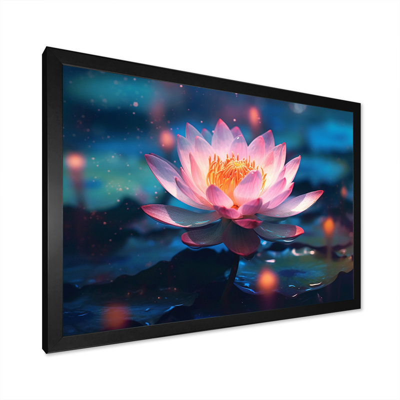 «Blossoming Wild Pink Lotus In Pond», reproduction sur toile, H 24 po x l 32 po x P 1 po, Cadre simple noir