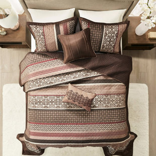King Red 5 Piece Bedspread - Stunning Geometric Leaf & Medallion , 100% , Solid Color Reverse For Extra Comfort, Includes Bedspread, 2 Shams, Decorative Pillows Reversible Bedding Elegant And Design,