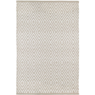 Diamond Platinum/White Handwoven Indoor/Outdoor Rug