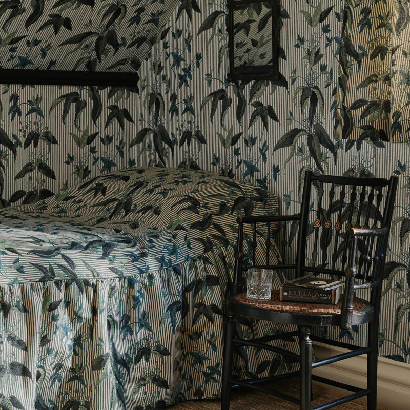 Urtica Wallpaper, Myrtle