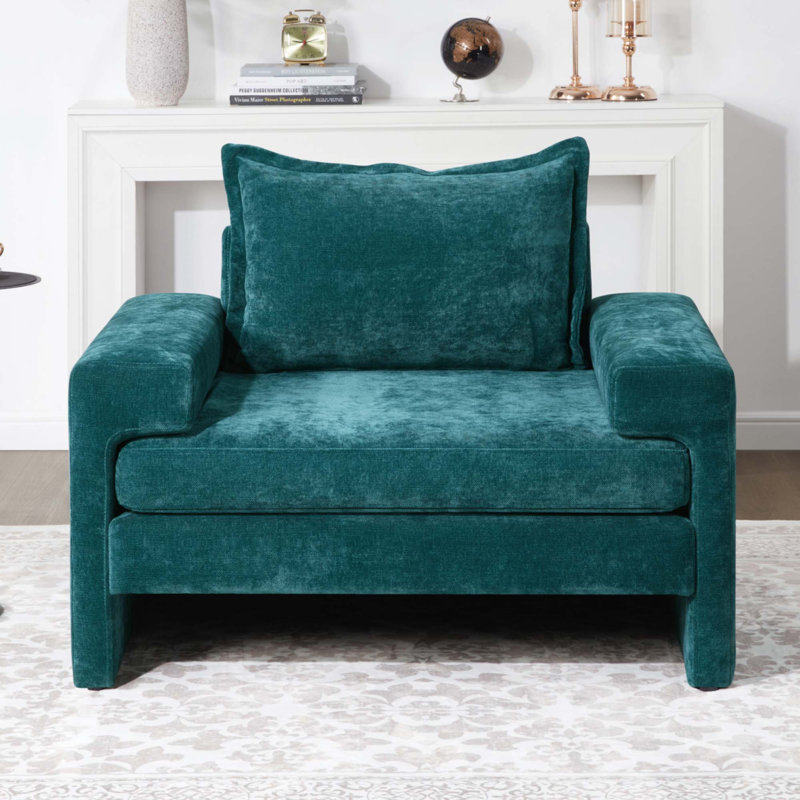 Fauteuil en chenille avec accoudoirs larges
